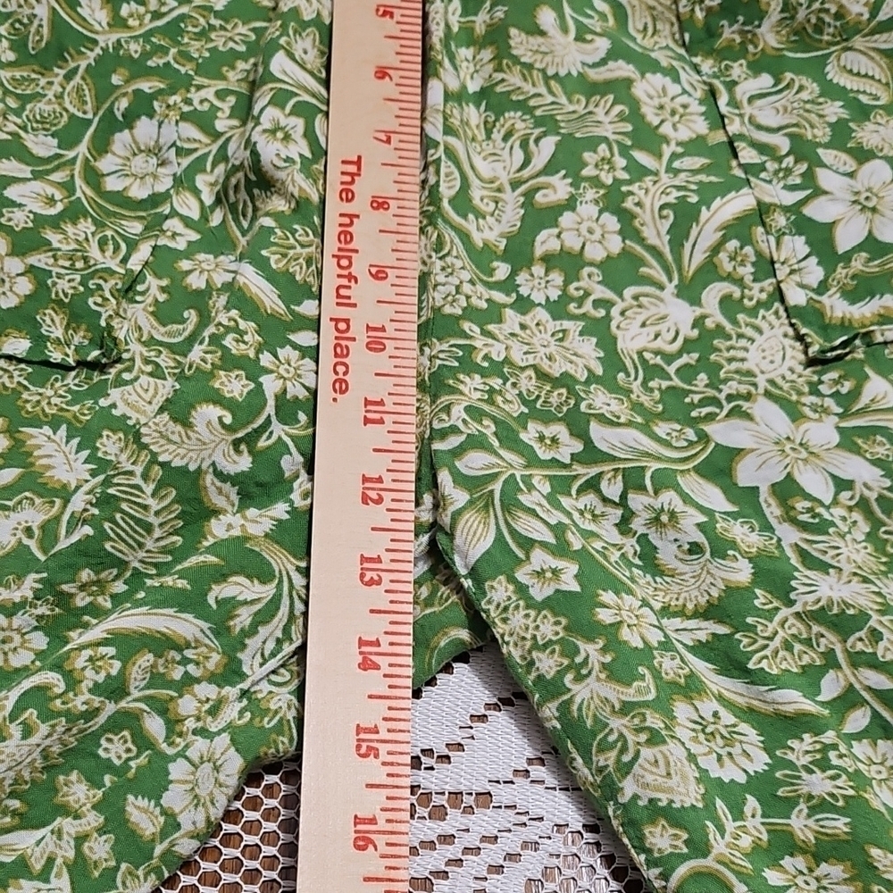 Elegant Floral Wide Leg Pants in Green - Picture 5 of 13